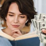 leggere libro soldi